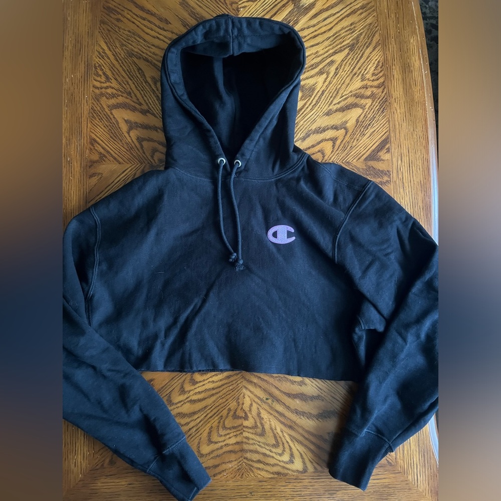 cropped black hoodie from Champion